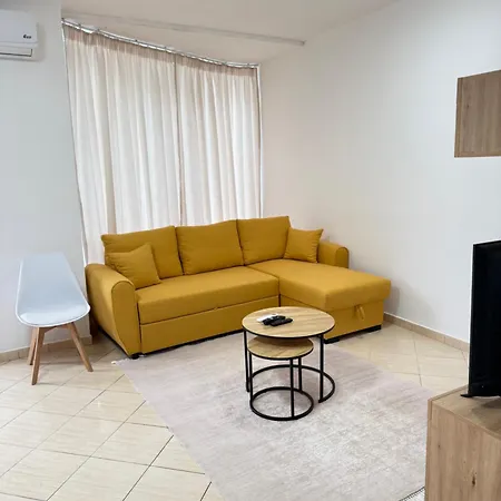 Cozy Triple Апартаменты *