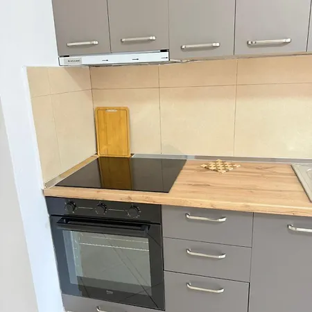 Cozy Triple 公寓 *