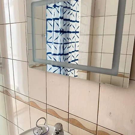 Cozy Triple Влёра